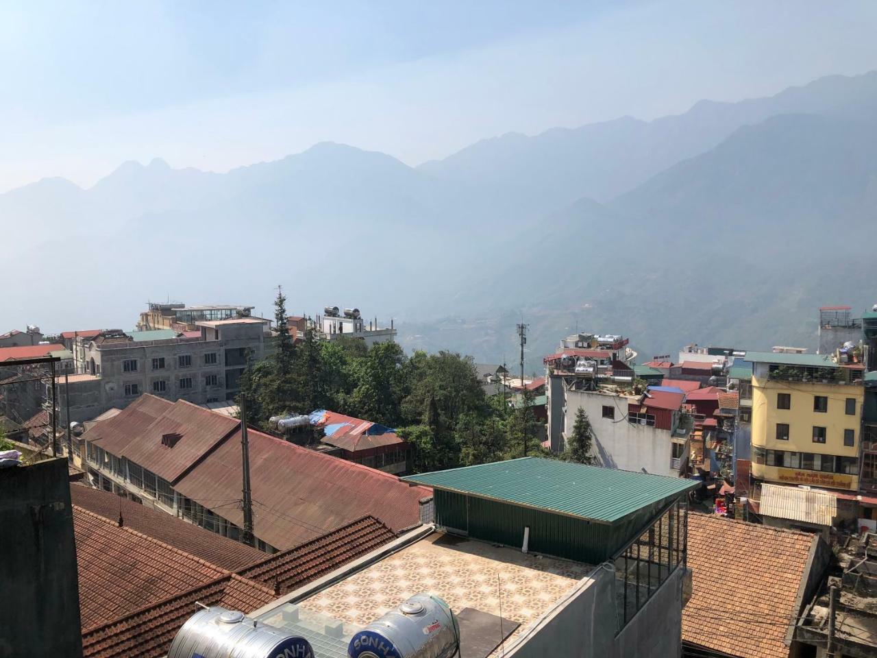 Tuongmai Home & Trekking Tour Sa Pa Esterno foto
